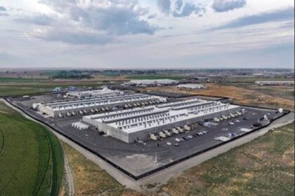 PowerHouse Announces Major 400MW Data Center Campus in Louisville, Kentucky, Set to Create Thousands of Jobs | Amazon Web Services data center is seen on Thursday, Aug. 22, 2024, in Boardman, Ore. (AP Photo/Jenny Kane)